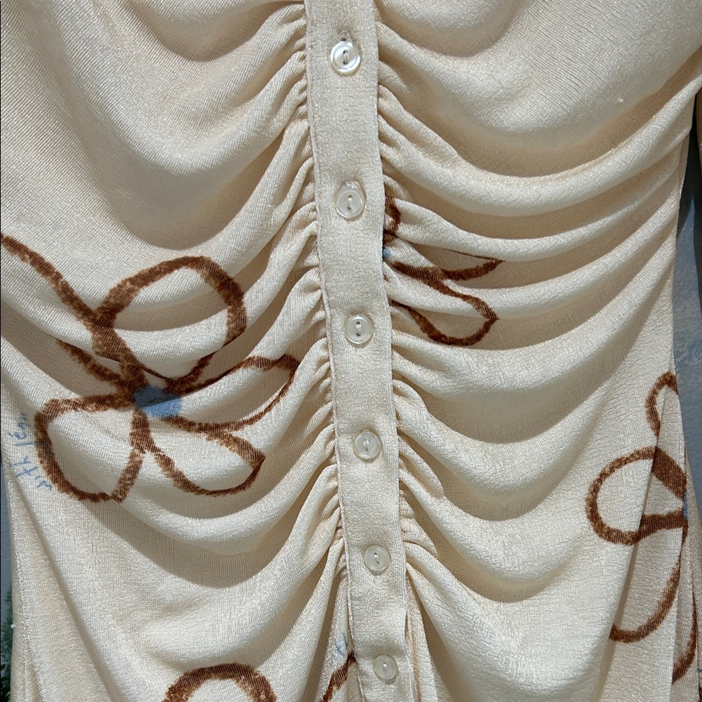 WITH JEAN Andy “Chalk & Flowers” Long Sleeve Cream Collar Button Mini Dress. - Picture 8 of 16